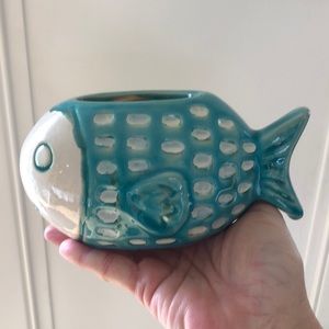 Teal fish pot